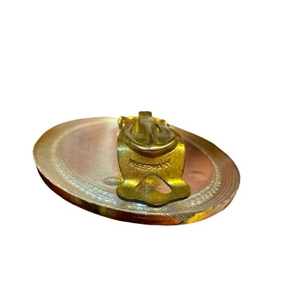 Vintage Clip on Earrings Stamped W.Germany *Golden Swirls* - Picture 3 of 6